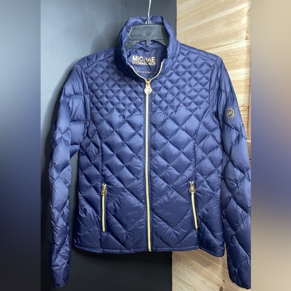 Michael Kors Women's Lightweight Packable Navy Puffer Jacket Sz Medium NWOT